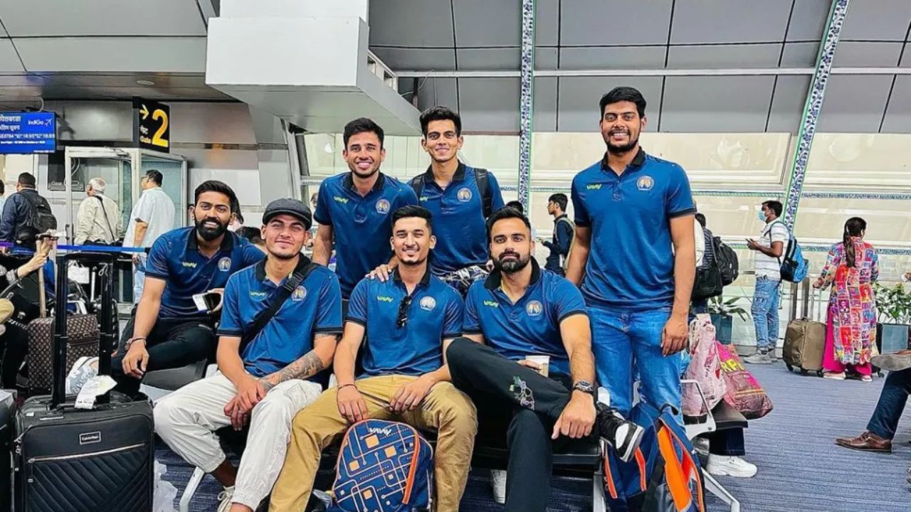 Kunal Singh Rathore biography in hindi - गर्लफ्रेंड, IPL करियर, क्रिकेट रिकॉर्ड्स, उम्र, फैमली, आय